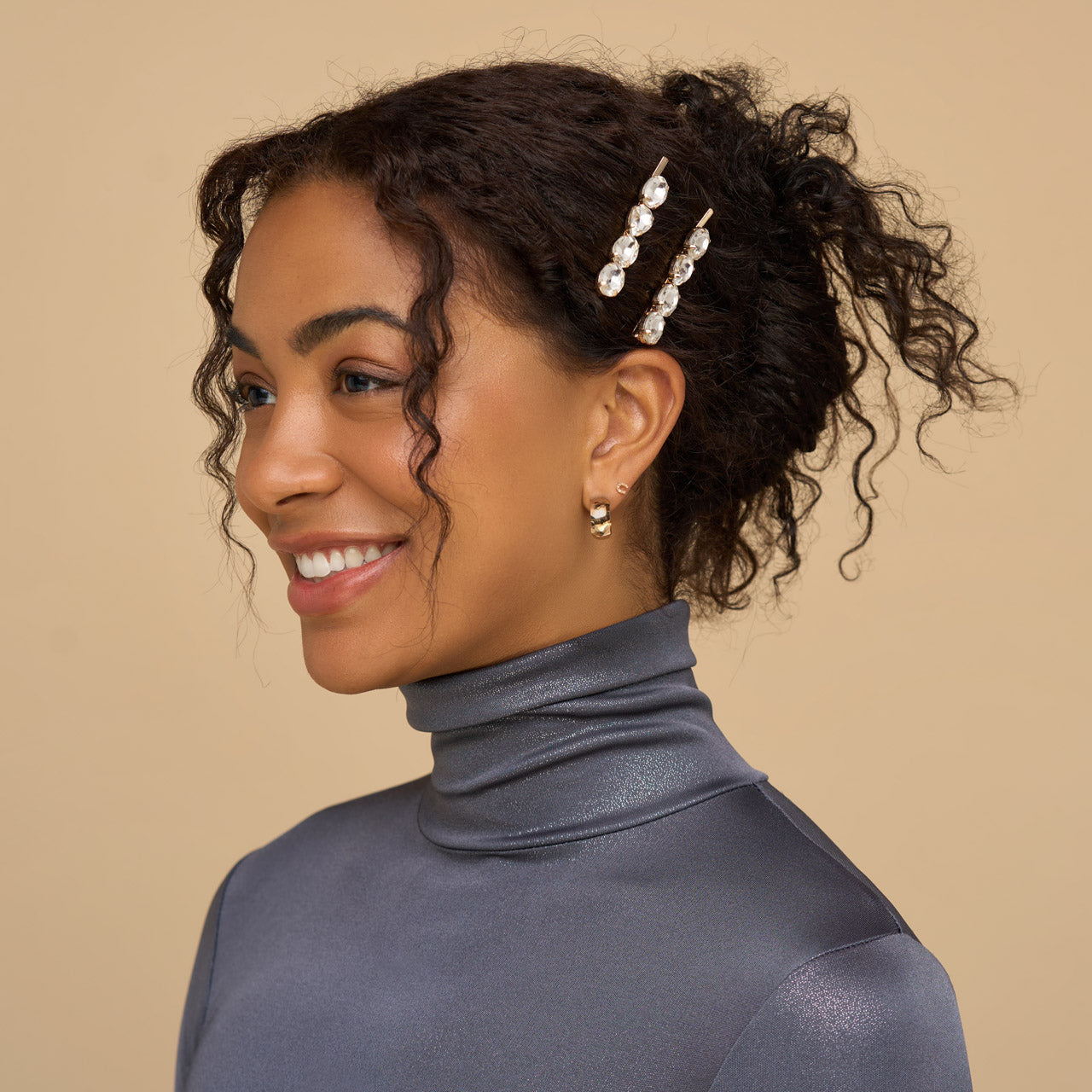 Épingles à cheveux avec pierres précieuses blanches